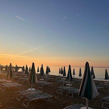 Hotel Palm Beach Jesolo Extérieur photo